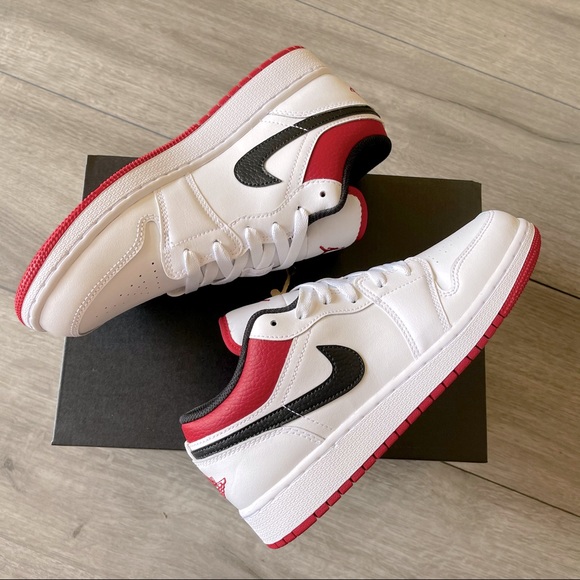 ❤️🤍Air Jordan 1 Low GS New WRB🤍❤️ - Picture 9 of 9
